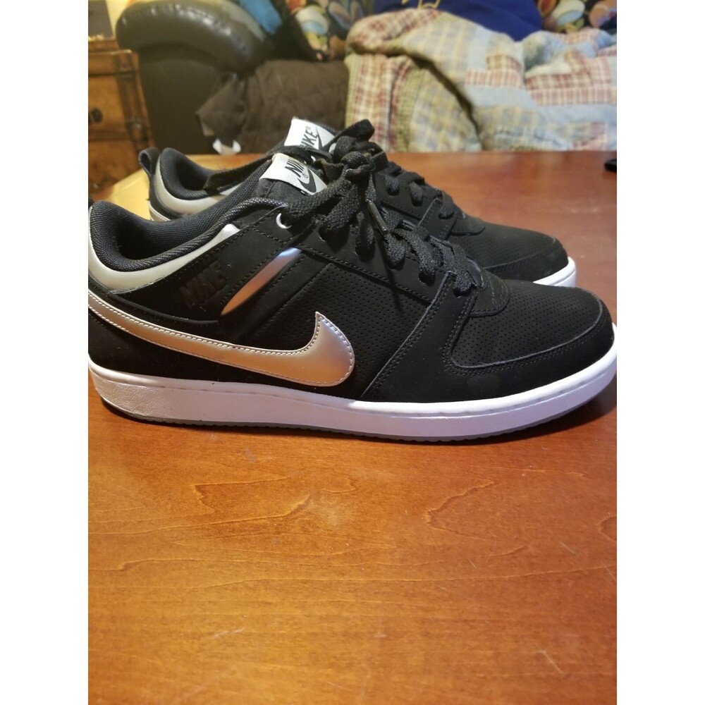 Nike Convention Low Sz 9.5